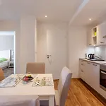 Belvita 1 Mit Hallenbad & Sauna - In Ruhiger Zentrumsrandlage Lägenhet